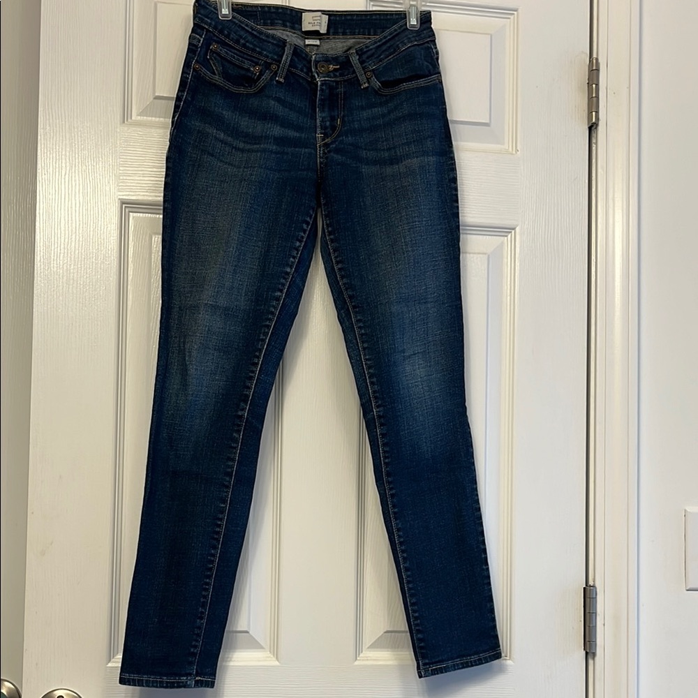 Levi’s Dark Wash Jeans